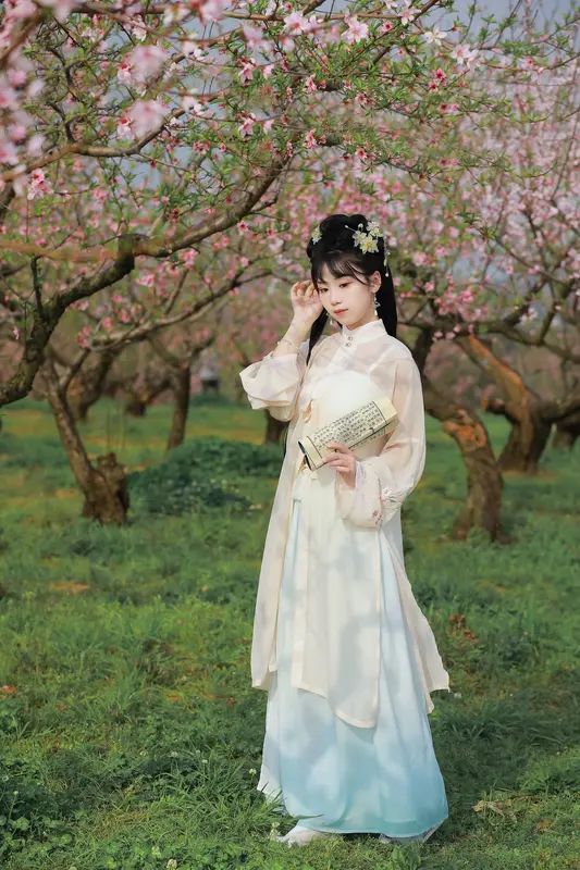 [YITUYU艺图语]2025.03.10 桃花 周周Ay - 艺图语